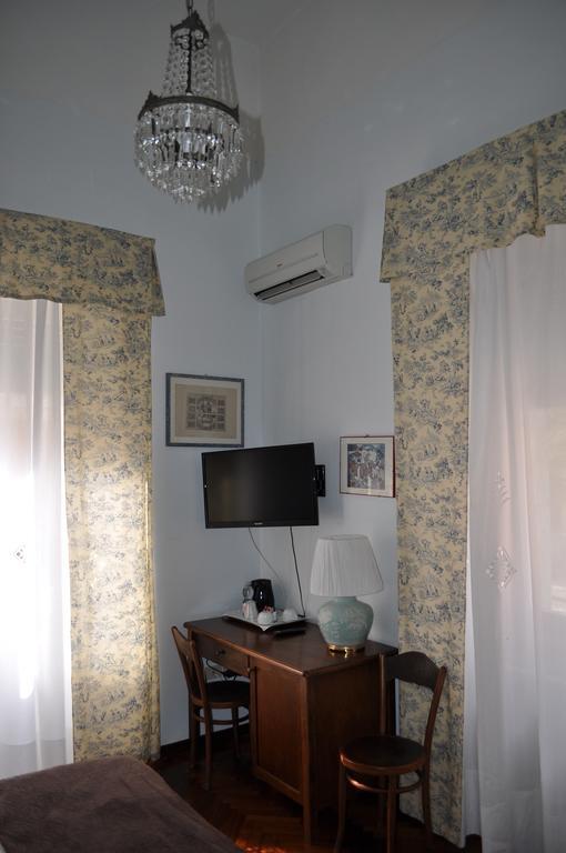 Villa L'Aurora เปสการา ภายนอก รูปภาพ