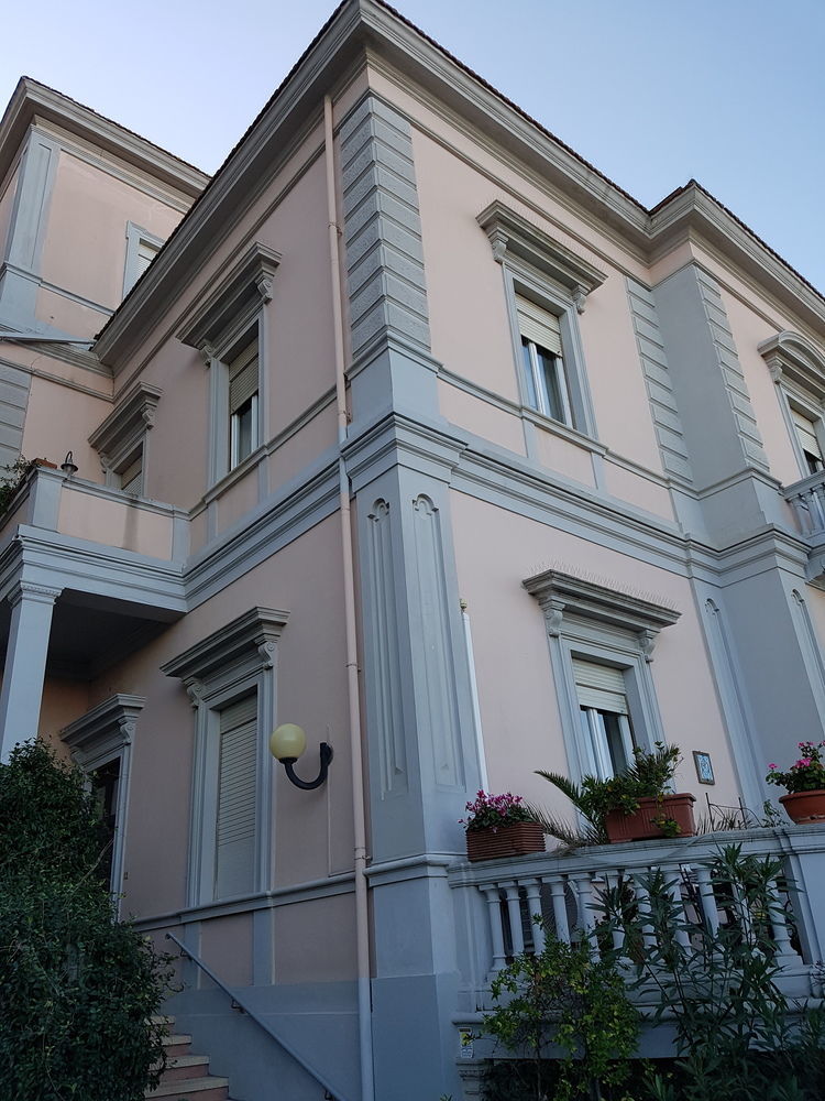 Villa L'Aurora เปสการา ภายนอก รูปภาพ